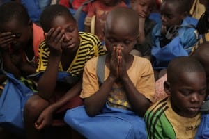 children_praying